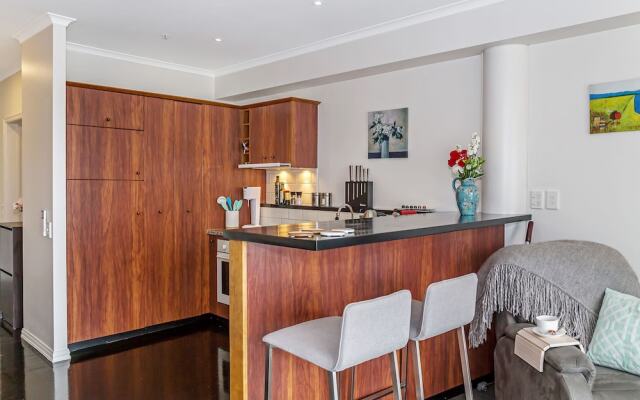 Princes Wharf - 1BR Comfortable Luxury