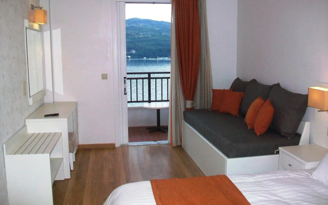 Mirini Hotel