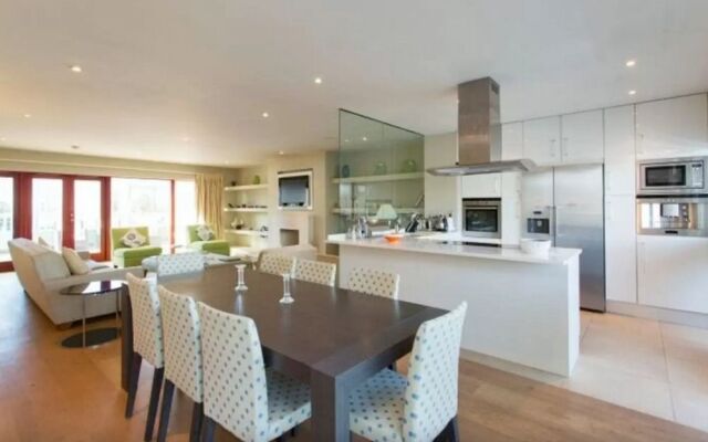 St. Stephen's Green Penthouse