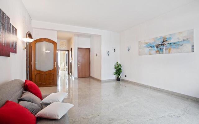 Pane & Pomodoro Beach Roomy Flat