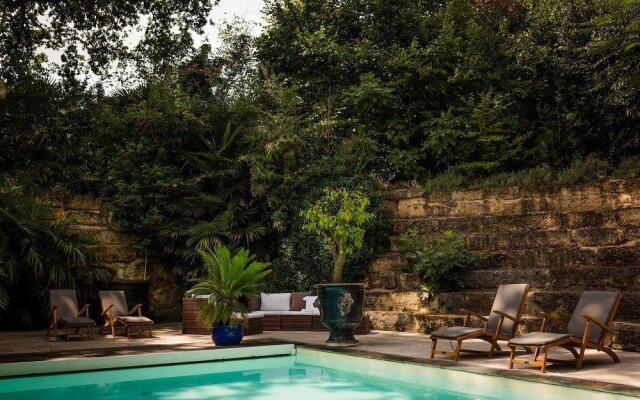 Château Latour Segur Suites & Spa