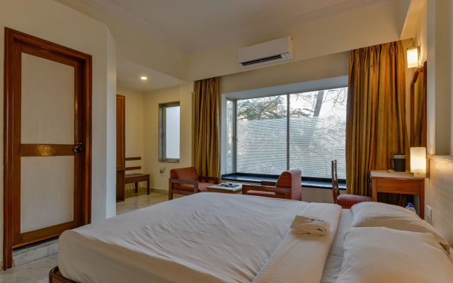 Hotel Ajanta Juhu near Juhu Beach – Guest Rooms – Mumbai