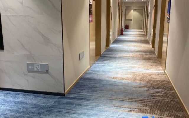 Starway Hotel Tianjin Binjiang Road