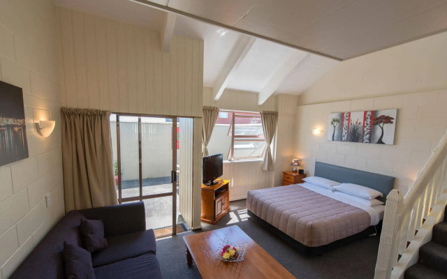 Howick Motor Lodge