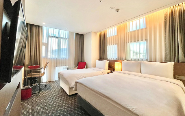 Ramada Encore by Wyndham Busan Station
