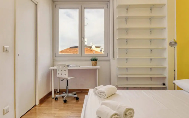 Stylish 2BR flat next to Navigli