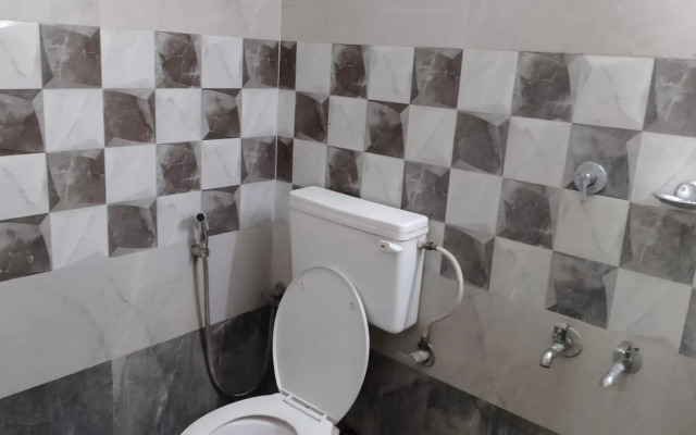 Malabar Plaza Lodge