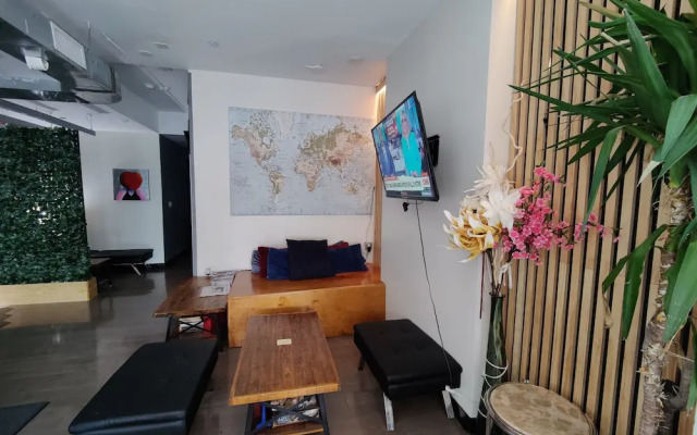 U Street Capsule Hostel