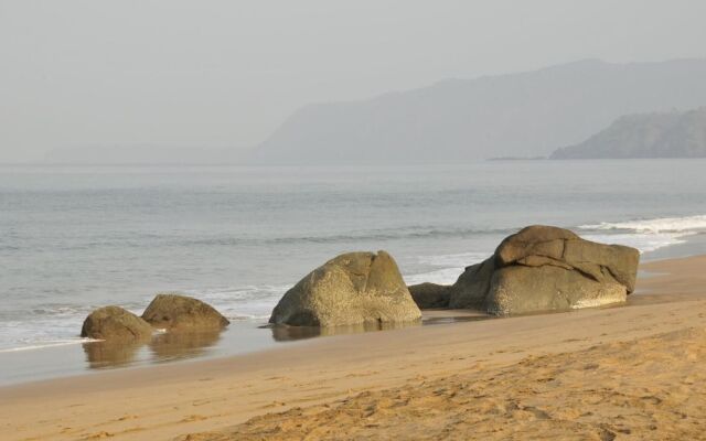 Madhu Beach Huts