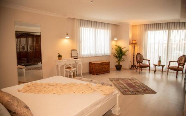 Teddy Luxury Alaçatı