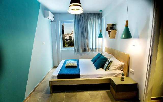 Emerald Suites & Studios