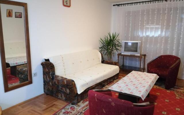 Pansion Velickovic - Apartments, Studios, Rooms