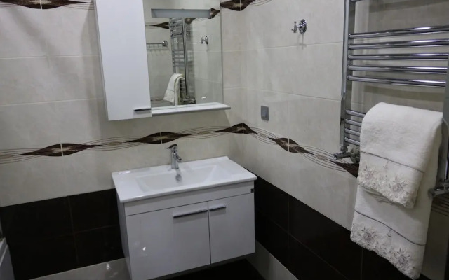Al Khaleej City Center Apr