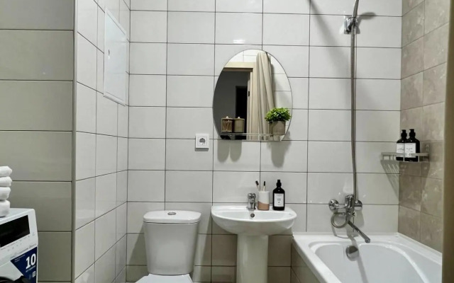 Хэппи Пипл на ул. Генерала Дьяконова, д.3