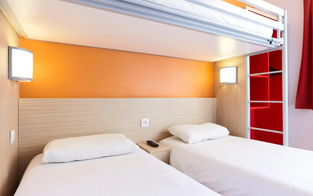 Premiere Classe Paris Ouest - Pont De Suresnes