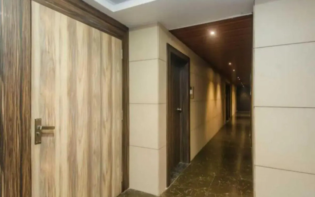 Oyo Flagship 81419 Delhi Suites