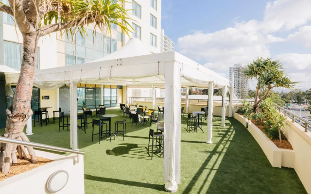 voco Gold Coast by IHG