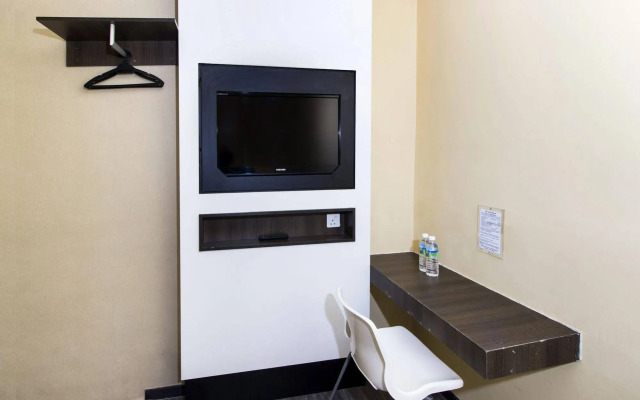 Smile Hotel Cheras Pudu KL
