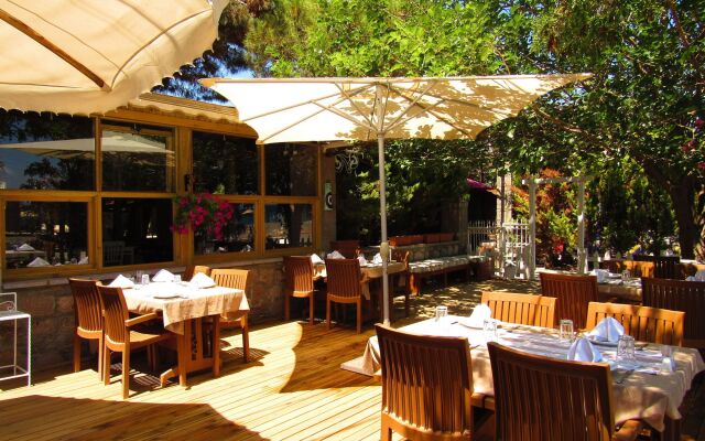 Assos Hunters Hotel - Special Class ( Adults Only)