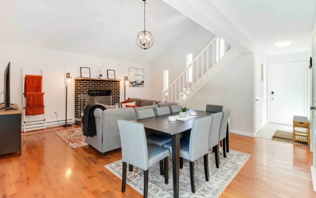 Modern Tobyhanna Home Near Lake Carobeth!