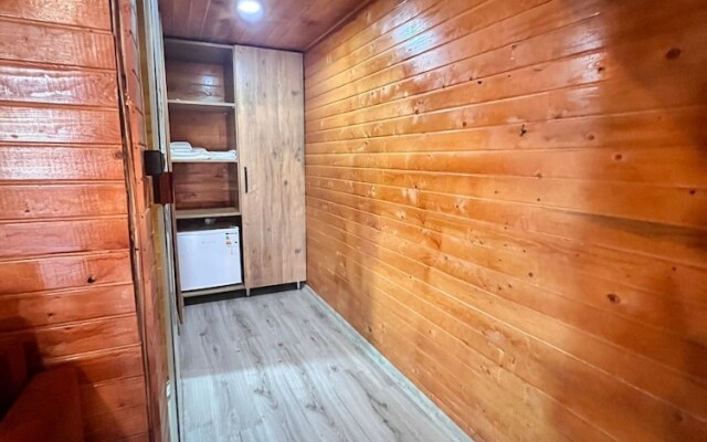 Welllife Hotels & Restaurant