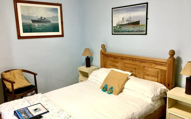 The Steamer Inn