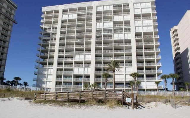 Pelican Pointe 1406 by RedAwning