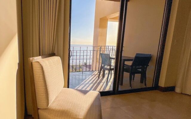 Seaview Oasis 1-BRSuite in Croc's casino