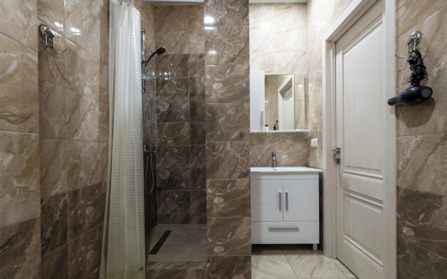 MiraApartments (Мира Апартментс) на улице Большая Филёвская