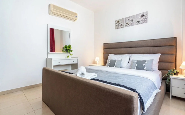 Apollo 2-Bedroom Apartment in Larnaca