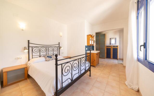 Sol in L'Escala with 4 bedrooms and 3 bathrooms