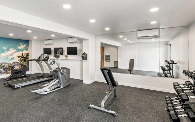 Clarion Pointe Mount Vernon - Burlington