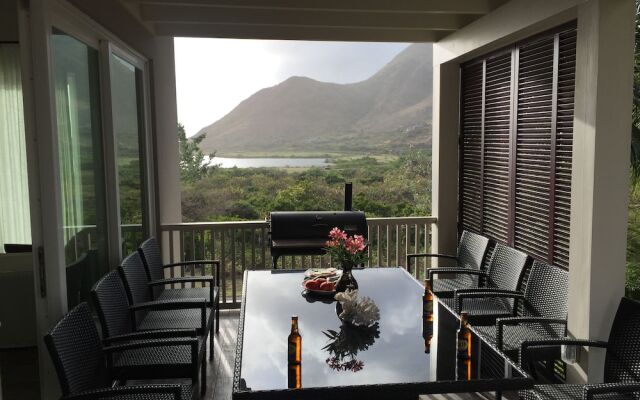 2 Bedroom Bungalow-Style Villa