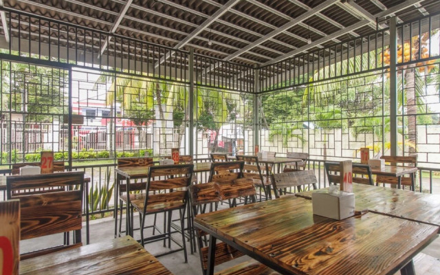 RedDoorz @ Jalan Babepalar Rike Manado