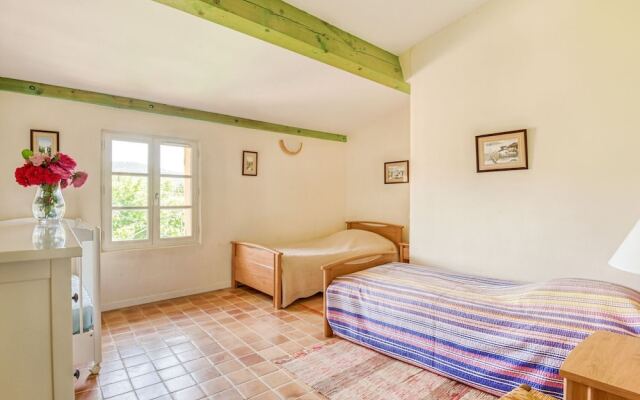 The Awning Housecosy Holiday Home in Rustrel With Swimming Pool