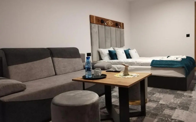 Willa Folk & Prestige