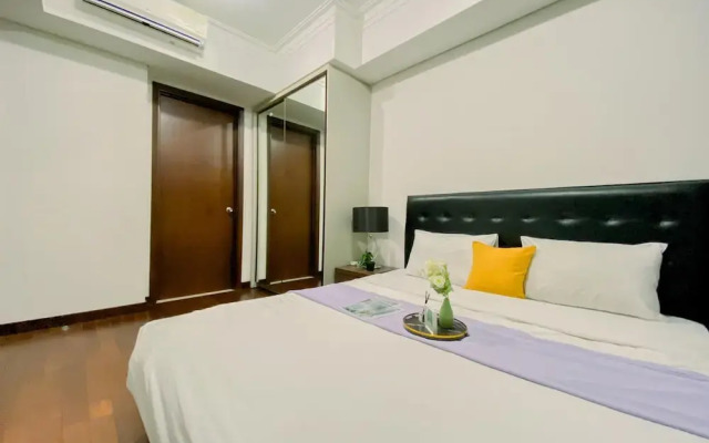 Homey And Modern 2Br At Casa Grande Residence Apartment