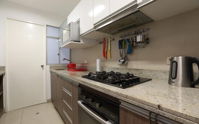 2BDR APT w/ pool & gym - Barranco!