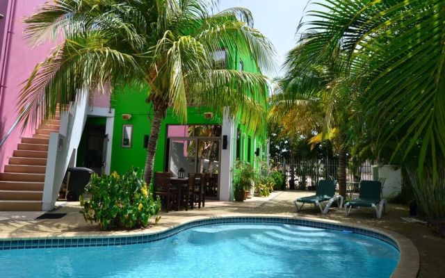 Quint's Travelers Inn