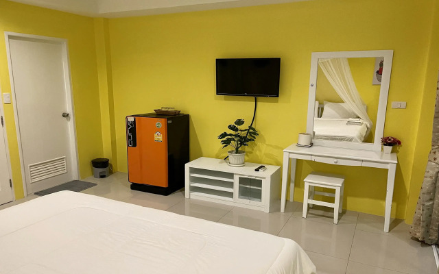 Be Rich Hotel