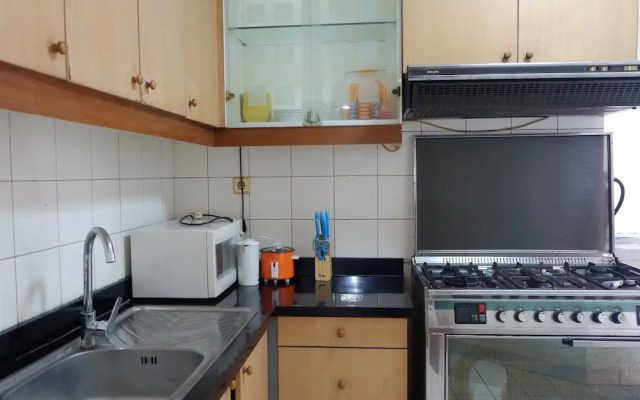 Spacious 2br Slipi Apartment Near Senayan