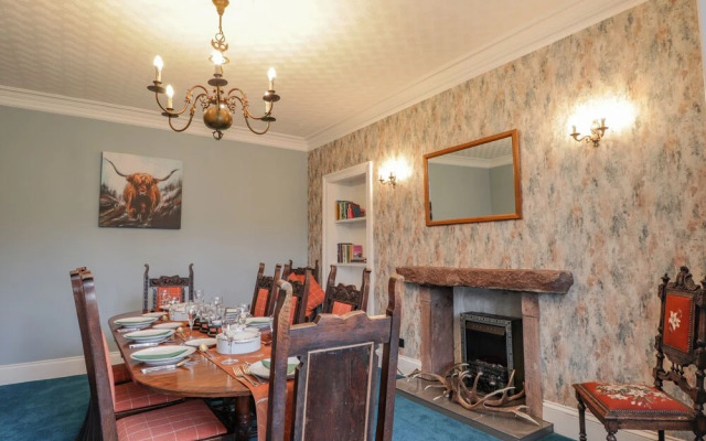 Balloan House