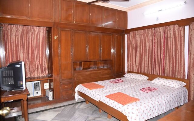 Anjani Mansion Guest House