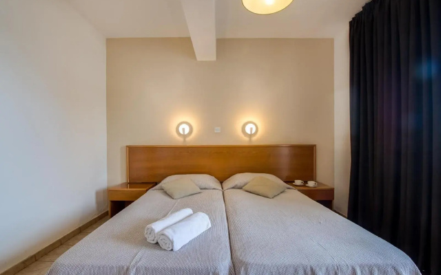 Captain Karas Holiday Apartments