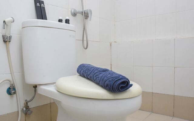 Cozy Stay And Comfort 2Br At Bassura Apartment