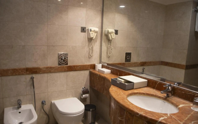 Nozol Royal Inn Hotel