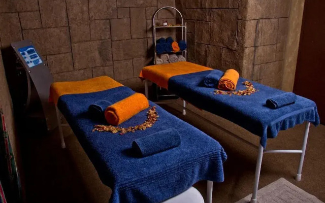 Fa Trez Guest House and Spa