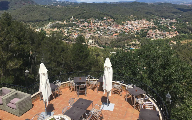 Отель El Petit Mirador