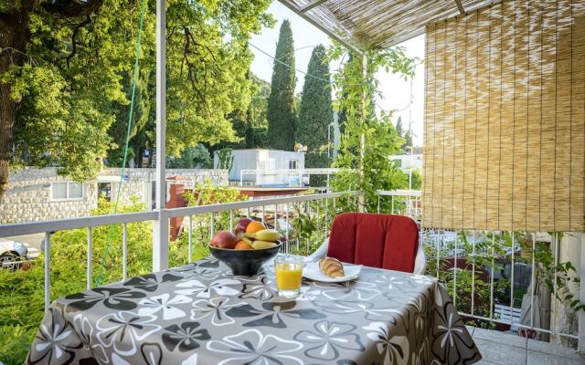 Lapad Beach Apartment Tolja