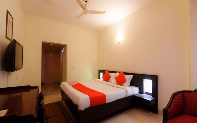 OYO 17097 Kenwood Resort
